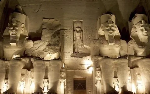 Walk Like An Egyptian